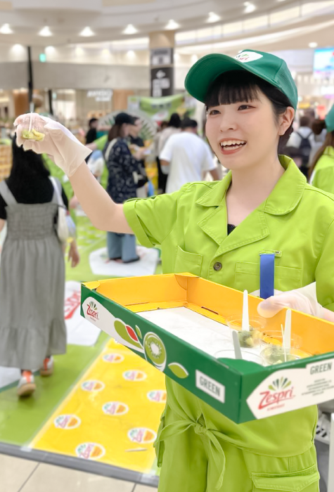 セールスプロモーションイベントの現場スタッフ